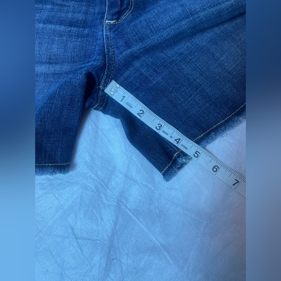 Paige jimmy jimmy dark wash Jean Shorts size 26 - Picture 8 of 10